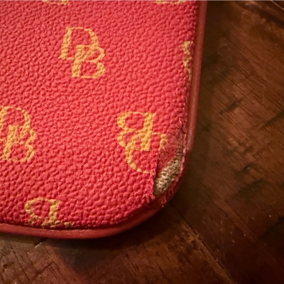 Dooney & Bourke Red DB Logo Wristlet Zip Pouch with Tasse - Picture 3 of 4